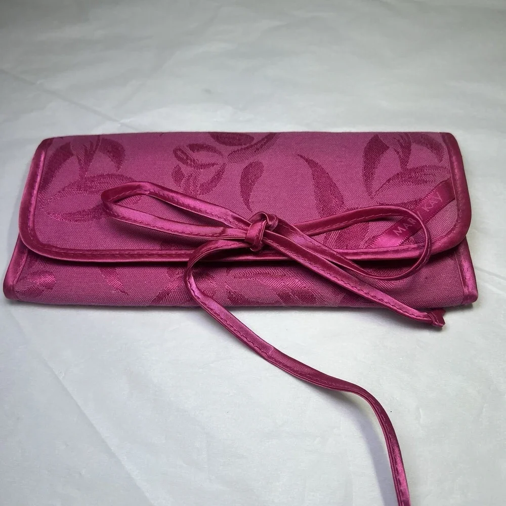 Vintage Mary Kay trifold cosmetic/jewelry bag HOT PINK Soft Satin Damask Cloth‎